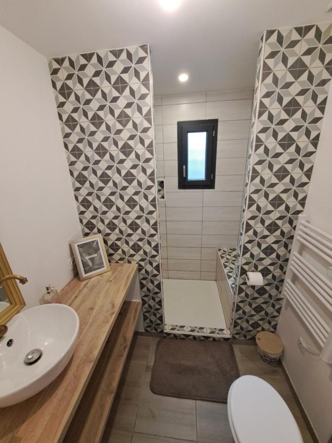 Charmante Maison Avec Piscine Bessan Екстер'єр фото